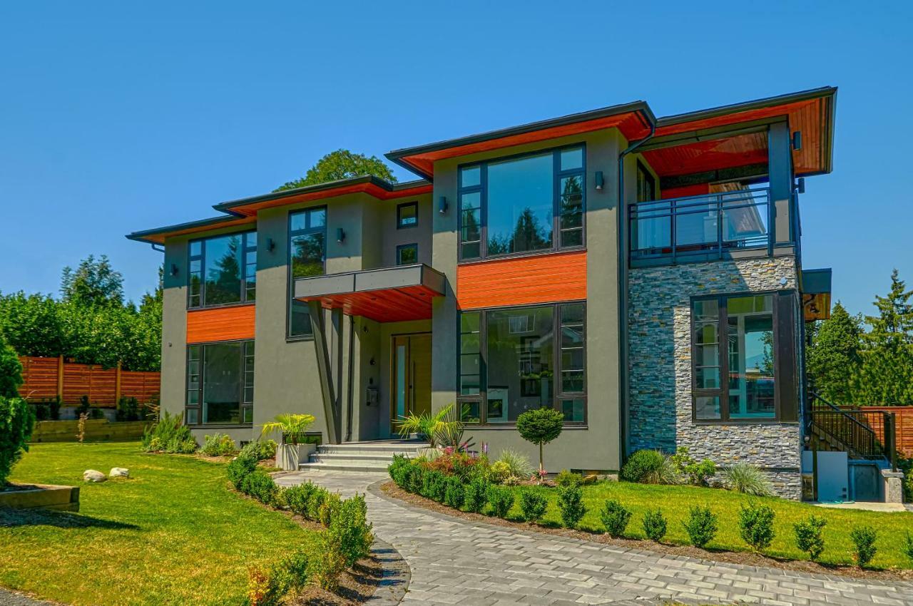 The Chateau Burnaby Exteriör bild