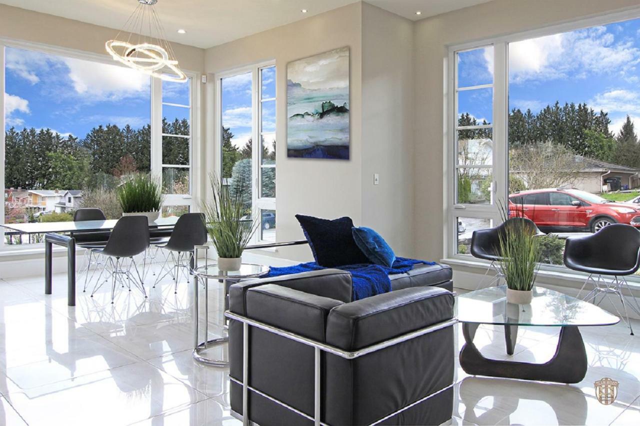 The Chateau Burnaby Exteriör bild